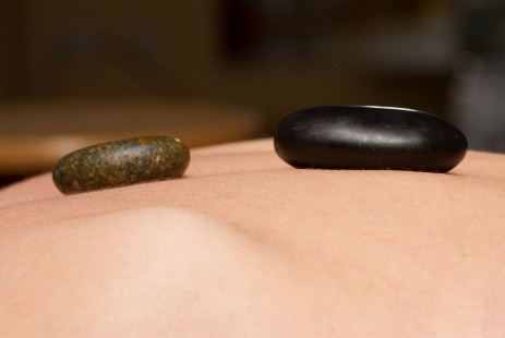 Hot-Stone-Behandlung Hot-Stone-Behandlung
